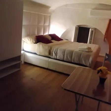 Arch House Bed & Breakfast *