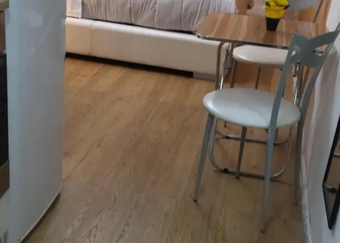 Nocleg ze śniadaniem Arch House